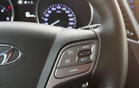 Hyundai Santa Fe III рестайлинг, 2017 год, 2 390 000 рублей, 20 фотография