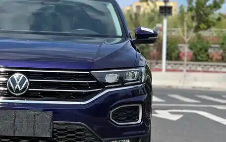 Volkswagen T-Roc I, 2022 год, 1 620 000 рублей, 3 фотография