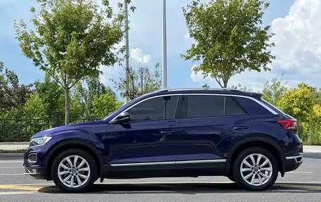 Volkswagen T-Roc I, 2022 год, 1 620 000 рублей, 8 фотография