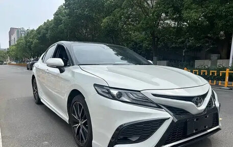 Toyota Camry, 2022 год, 2 680 000 рублей, 2 фотография