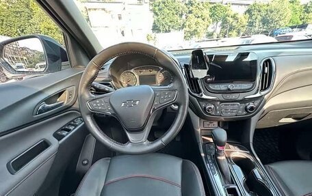 Chevrolet Equinox III, 2021 год, 2 160 000 рублей, 10 фотография