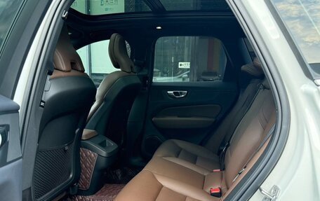 Volvo XC60 II, 2021 год, 3 100 000 рублей, 6 фотография