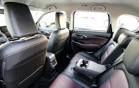 Toyota Urban Cruiser, 2024 год, 2 876 400 рублей, 18 фотография