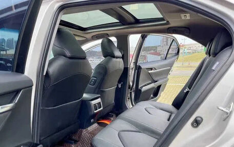 Toyota Camry, 2022 год, 2 640 000 рублей, 6 фотография