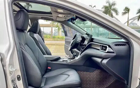 Toyota Camry, 2022 год, 2 640 000 рублей, 7 фотография