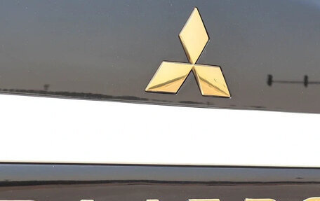 Mitsubishi Pajero IV, 2022 год, 3 750 000 рублей, 3 фотография