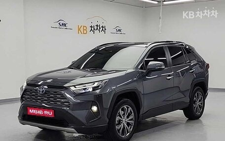 Toyota RAV4, 2022 год, 2 370 000 рублей, 1 фотография