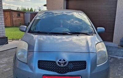 Toyota Yaris III рестайлинг, 2006 год, 410 000 рублей, 1 фотография