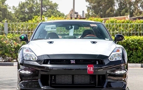 Nissan GT-R, 2024 год, 33 568 000 рублей, 2 фотография
