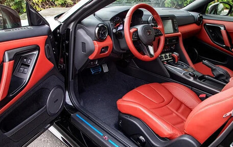 Nissan GT-R, 2024 год, 33 568 000 рублей, 4 фотография