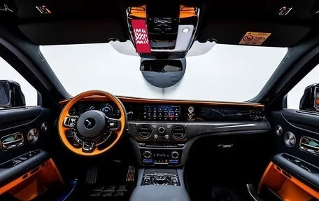Rolls-Royce Ghost Series II рестайлинг, 2025 год, 76 500 000 рублей, 15 фотография