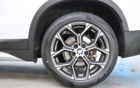 BMW X1, 2022 год, 2 000 000 рублей, 13 фотография