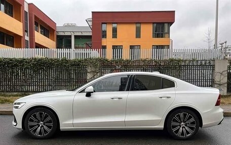 Volvo S60 III, 2021 год, 2 600 000 рублей, 5 фотография