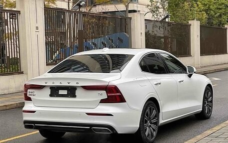 Volvo S60 III, 2021 год, 2 600 000 рублей, 6 фотография