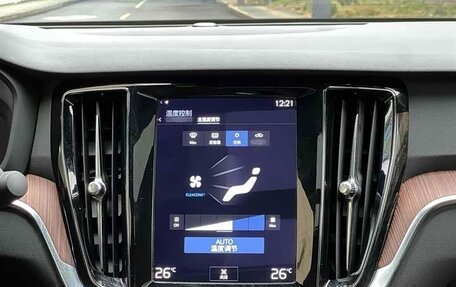 Volvo S60 III, 2021 год, 2 600 000 рублей, 11 фотография