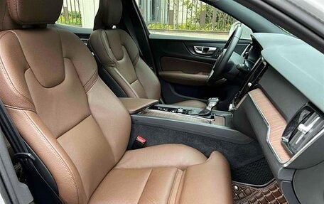 Volvo S60 III, 2021 год, 2 600 000 рублей, 23 фотография