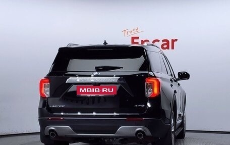 Ford Explorer VI, 2021 год, 3 650 000 рублей, 3 фотография