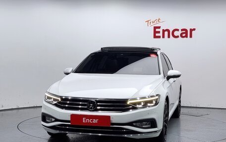 Volkswagen Passat B8 рестайлинг, 2021 год, 2 250 469 рублей, 2 фотография
