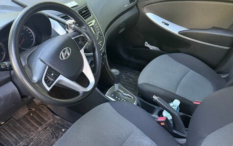 Hyundai Solaris II рестайлинг, 2012 год, 1 150 000 рублей, 4 фотография