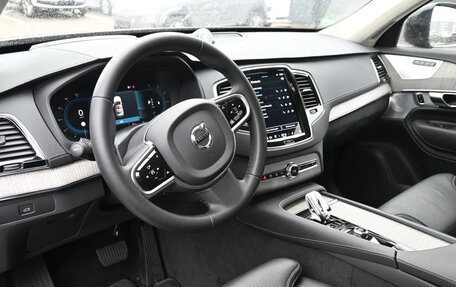 Volvo XC90 II рестайлинг, 2022 год, 5 440 000 рублей, 6 фотография