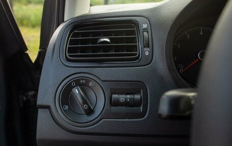 Volkswagen Polo VI (EU Market), 2018 год, 1 060 000 рублей, 34 фотография
