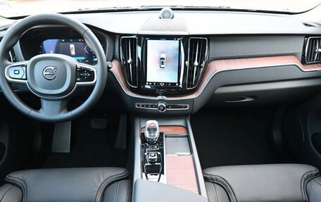 Volvo XC60 II, 2022 год, 4 090 000 рублей, 9 фотография