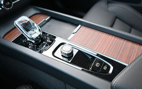 Volvo XC60 II, 2022 год, 4 090 000 рублей, 12 фотография