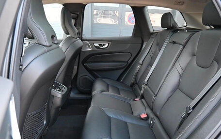 Volvo XC60 II, 2022 год, 4 090 000 рублей, 19 фотография