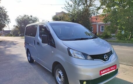 Nissan NV200, 2013 год, 1 150 000 рублей, 2 фотография