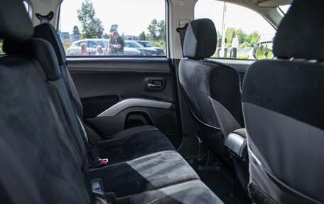 Mitsubishi Outlander III рестайлинг 3, 2010 год, 1 199 000 рублей, 14 фотография