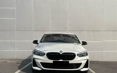 BMW 1 серия, 2022 год, 2 020 000 рублей, 2 фотография