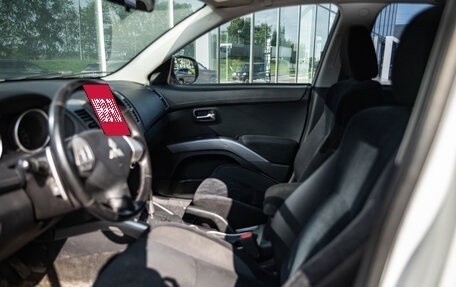 Mitsubishi Outlander III рестайлинг 3, 2010 год, 1 199 000 рублей, 12 фотография