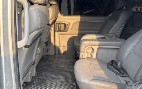 Hyundai Grand Starex Grand Starex I рестайлинг 2, 2012 год, 1 501 000 рублей, 9 фотография