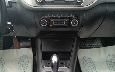 Volkswagen Tiguan I, 2011 год, 1 000 000 рублей, 21 фотография