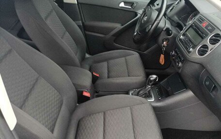 Volkswagen Tiguan I, 2011 год, 1 000 000 рублей, 34 фотография