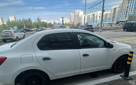 Renault Logan II, 2018 год, 569 000 рублей, 2 фотография