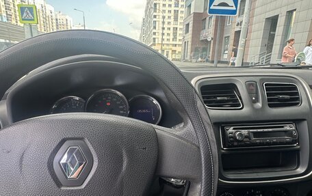 Renault Logan II, 2018 год, 569 000 рублей, 6 фотография