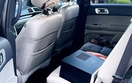 Ford Explorer VI, 2012 год, 1 550 000 рублей, 14 фотография