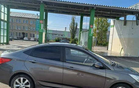 Hyundai Solaris II рестайлинг, 2013 год, 750 000 рублей, 4 фотография