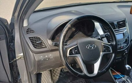 Hyundai Solaris II рестайлинг, 2013 год, 750 000 рублей, 8 фотография