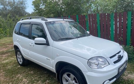 Chevrolet Niva I рестайлинг, 2013 год, 505 000 рублей, 4 фотография