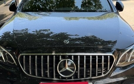 Mercedes-Benz E-Класс, 2018 год, 3 350 000 рублей, 2 фотография