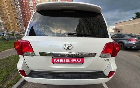 Toyota Land Cruiser 200, 2015 год, 3 800 000 рублей, 3 фотография