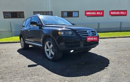 Volkswagen Touareg III, 2005 год, 1 200 000 рублей, 2 фотография