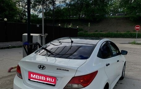Hyundai Solaris II рестайлинг, 2011 год, 850 000 рублей, 4 фотография