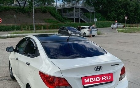 Hyundai Solaris II рестайлинг, 2011 год, 850 000 рублей, 5 фотография