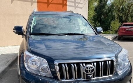 Toyota Land Cruiser Prado 150 рестайлинг 2, 2011 год, 3 450 000 рублей, 1 фотография