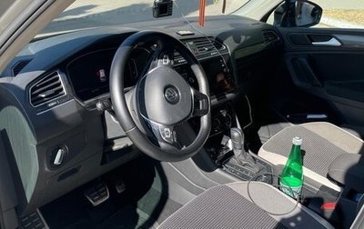 Volkswagen Tiguan II, 2020 год, 3 100 000 рублей, 1 фотография
