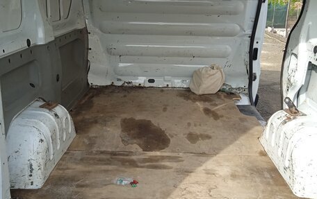 Renault Trafic, 2004 год, 720 000 рублей, 16 фотография