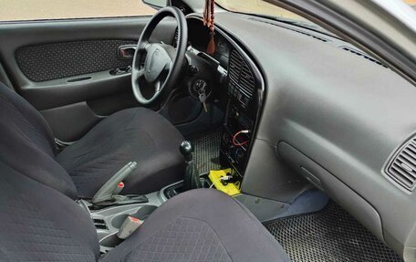 KIA Shuma II, 2002 год, 300 000 рублей, 5 фотография